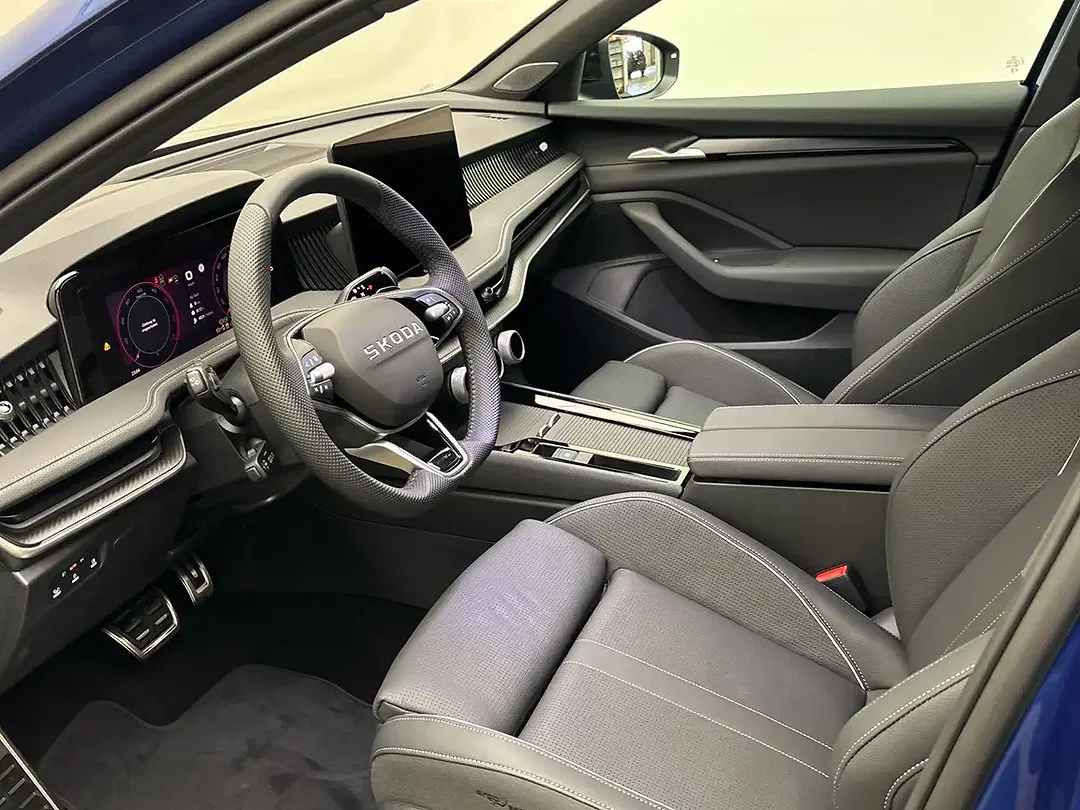 Skoda Superb - Thumbnail 8