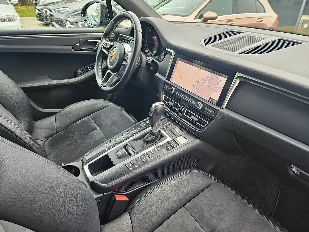 Porsche Macan - Thumbnail 12