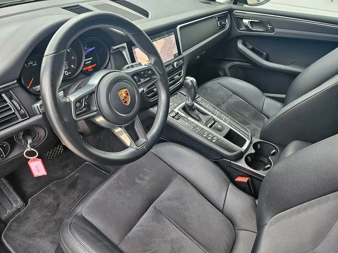 Porsche Macan - Thumbnail 20