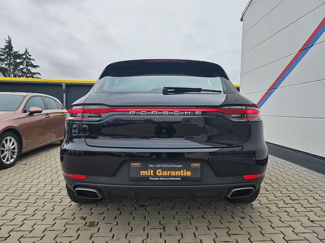 Porsche Macan - Thumbnail 30