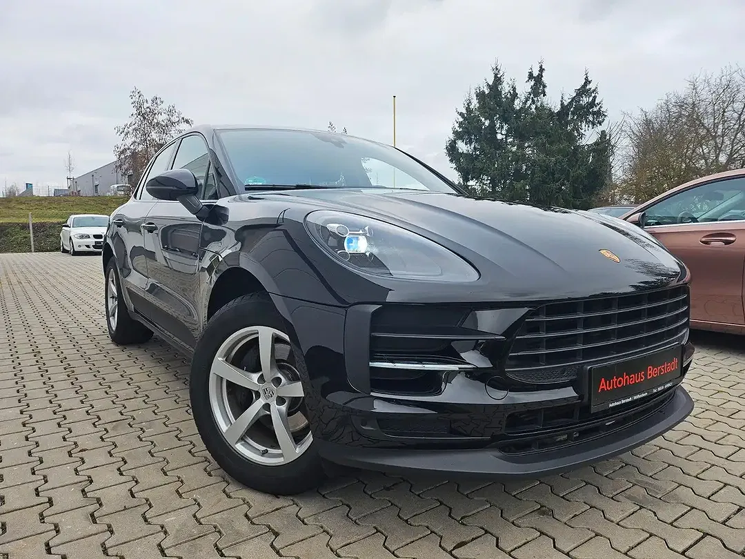 Porsche Macan - Thumbnail 4
