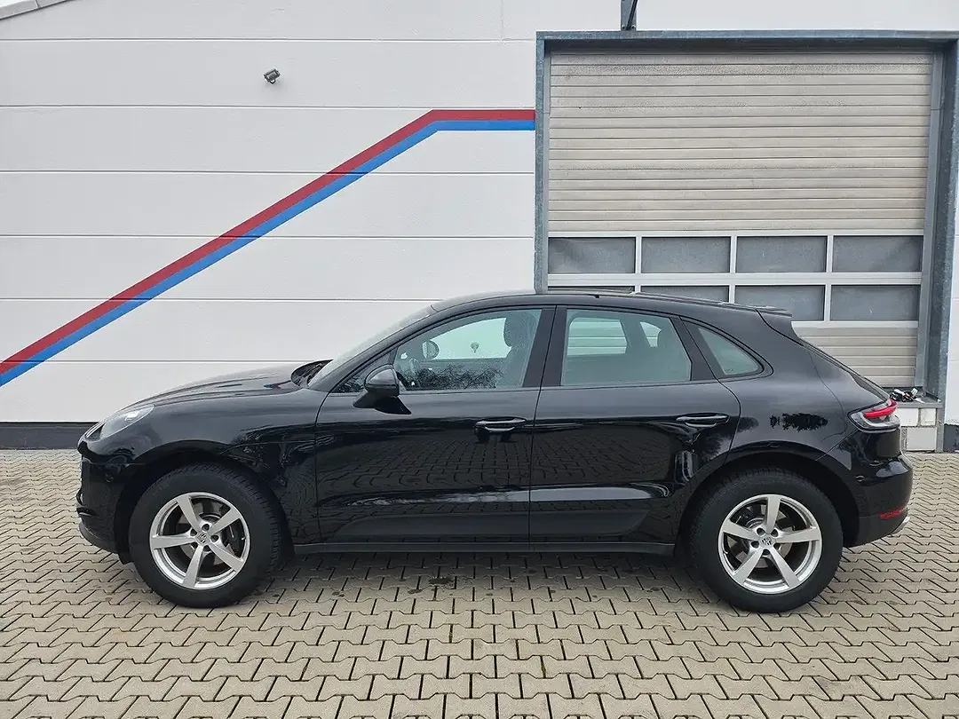 Porsche Macan - Thumbnail 6
