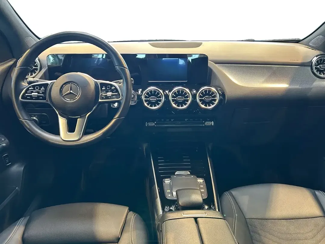 Mercedes-Benz EQA 250 - Thumbnail 11