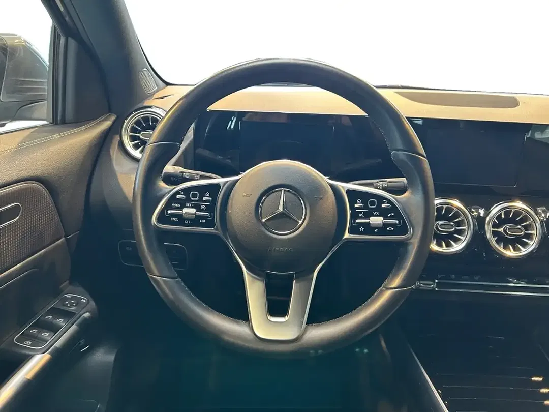 Mercedes-Benz EQA 250 - Thumbnail 12