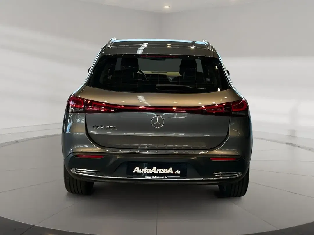 Mercedes-Benz EQA 250 - Thumbnail 5