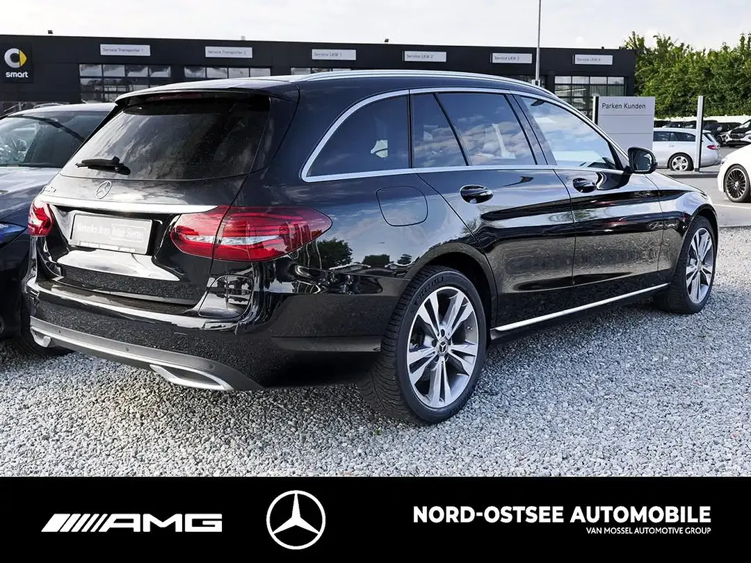 Mercedes-Benz C 300 - Thumbnail 4