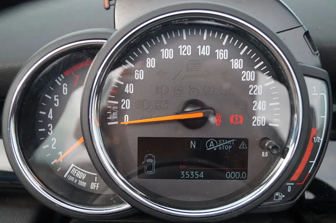 MINI Cooper Cabrio - Thumbnail 10