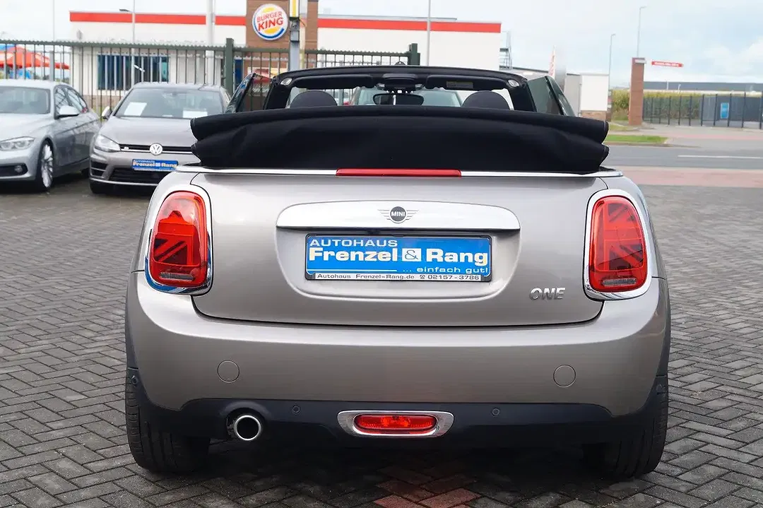 MINI Cooper Cabrio - Thumbnail 4