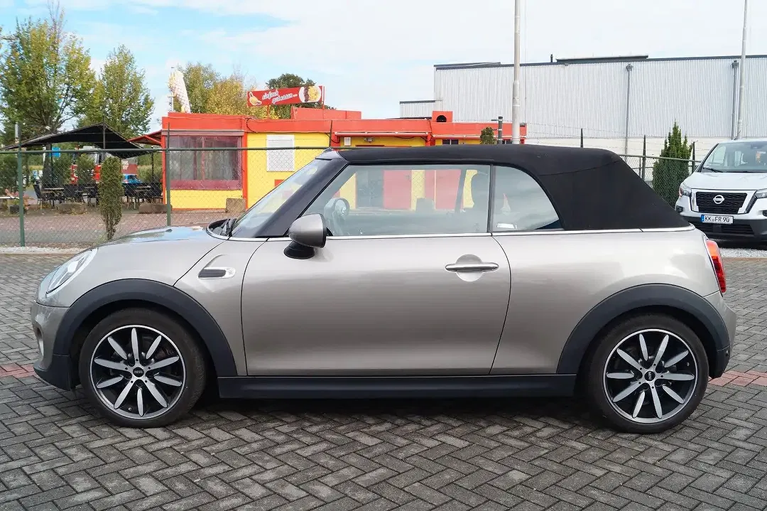 MINI Cooper Cabrio - Thumbnail 7
