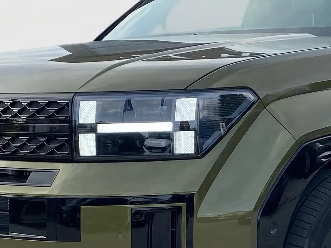 Hyundai SANTA FE - Thumbnail 5
