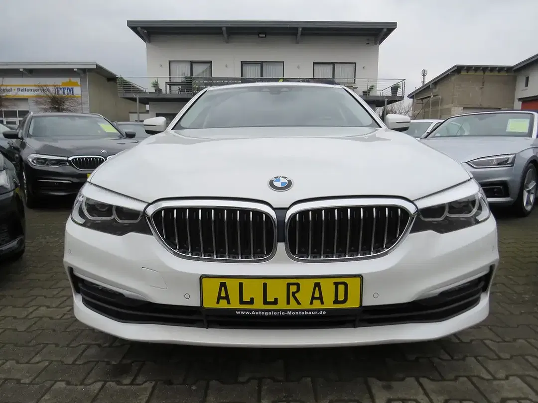 BMW 520 - Thumbnail 2