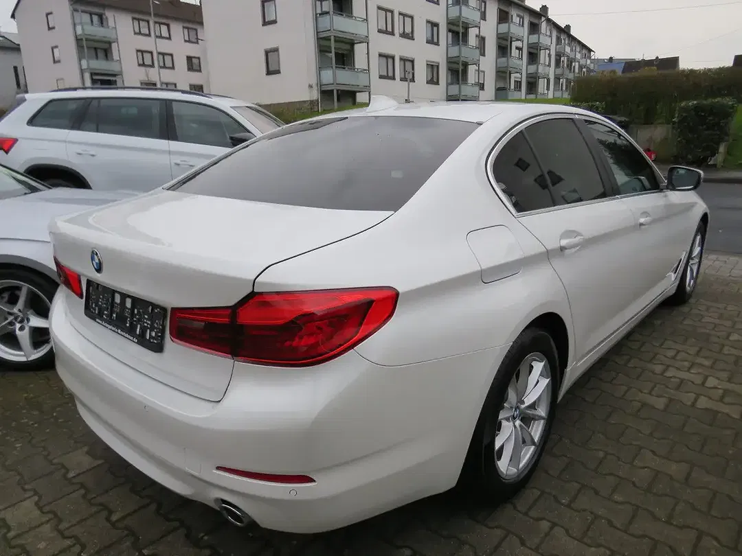 BMW 520 - Thumbnail 6