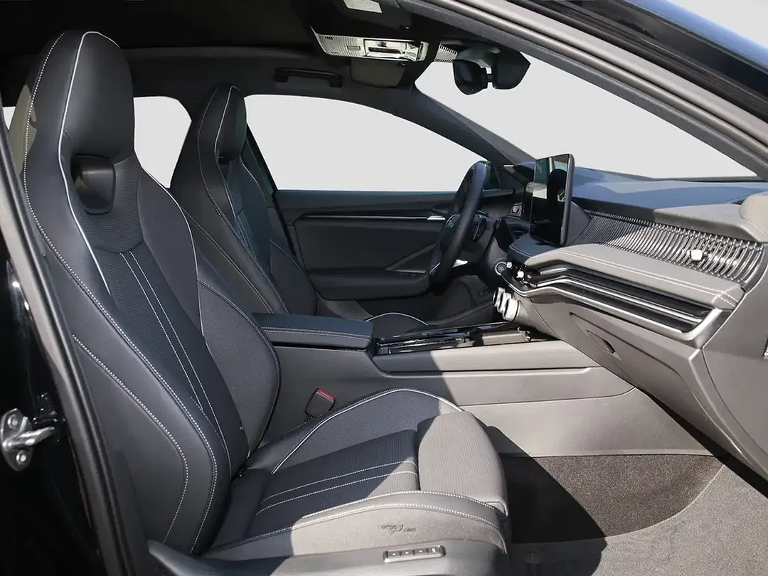 Skoda Superb - Thumbnail 8