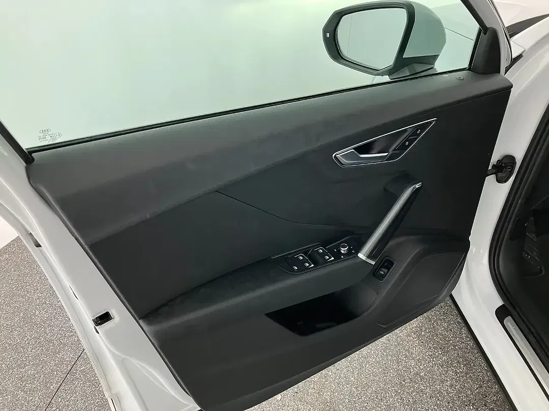 Audi Q2 - Thumbnail 9