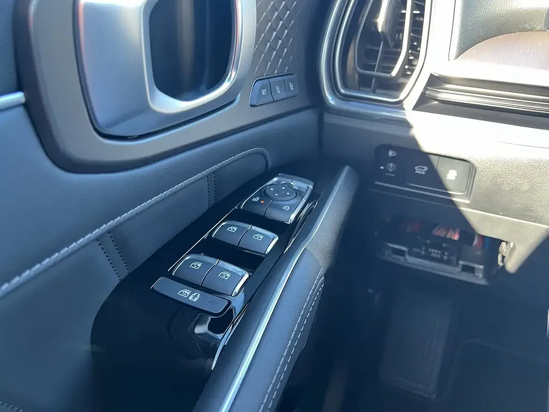 Kia Sorento - Thumbnail 15