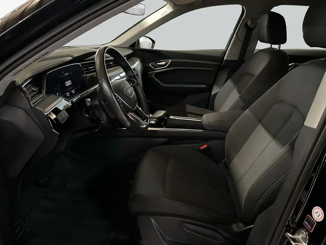 Audi e-tron - Thumbnail 10
