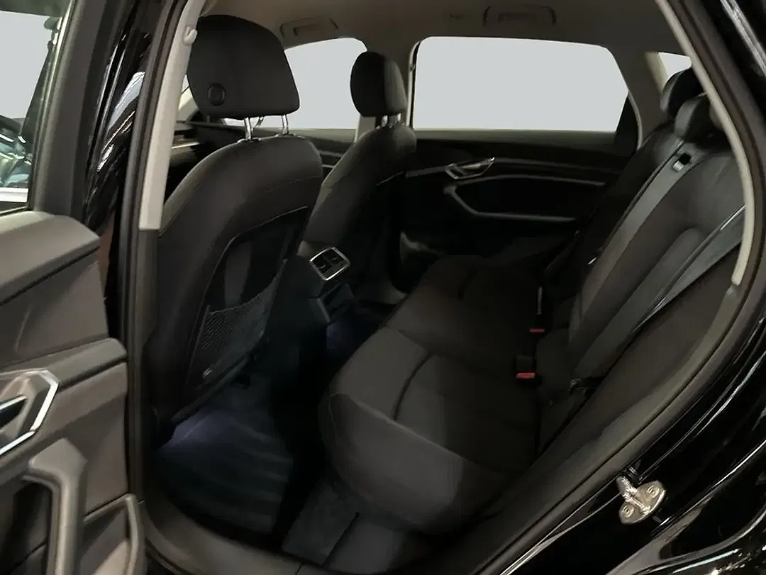 Audi e-tron - Thumbnail 12