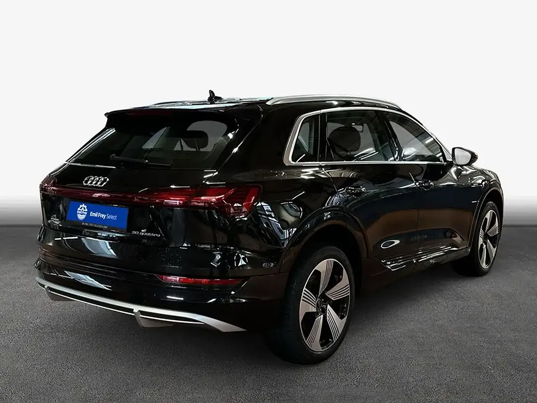 Audi e-tron - Thumbnail 2