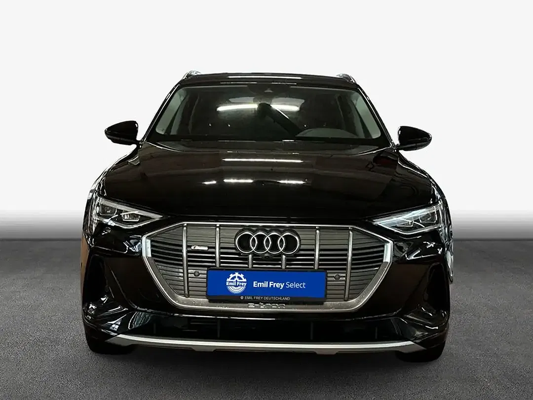 Audi e-tron - Thumbnail 3
