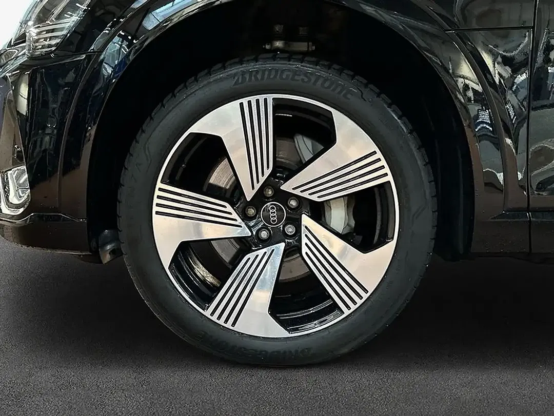 Audi e-tron - Thumbnail 8