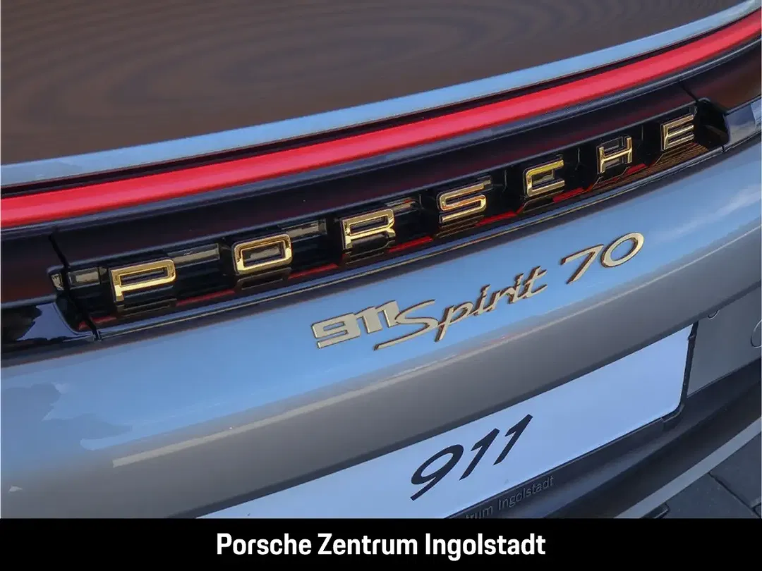 Porsche 911 - Thumbnail 6