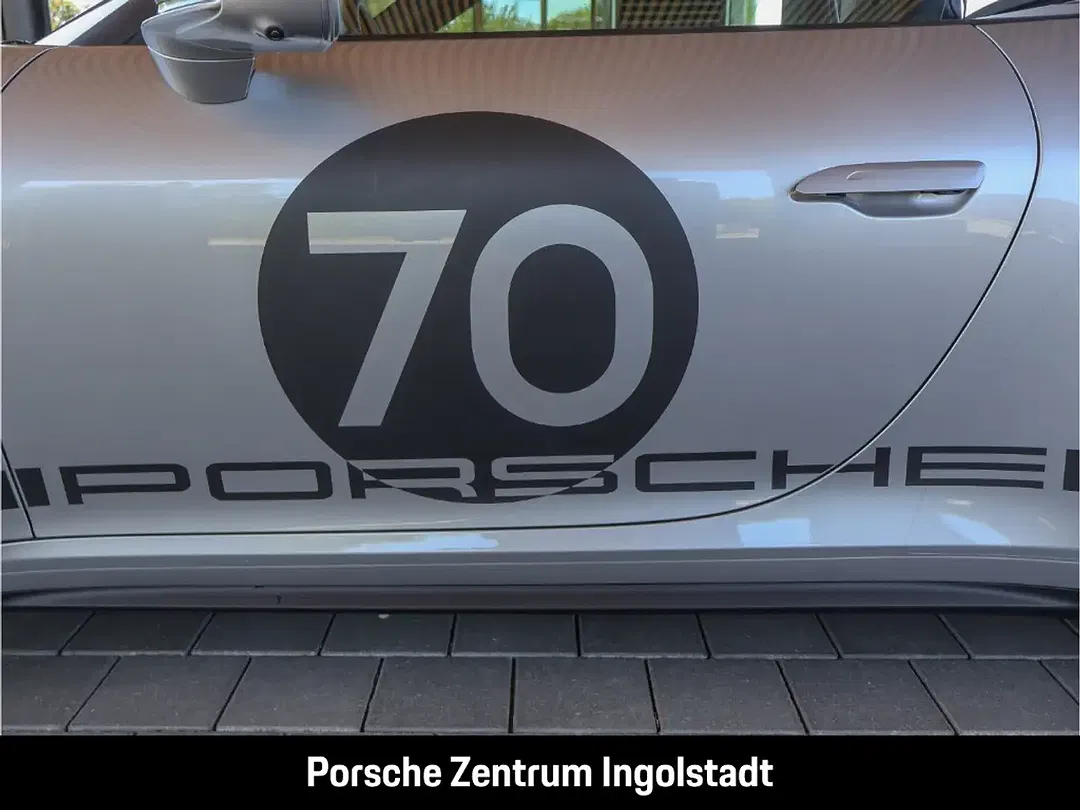 Porsche 911 - Thumbnail 9