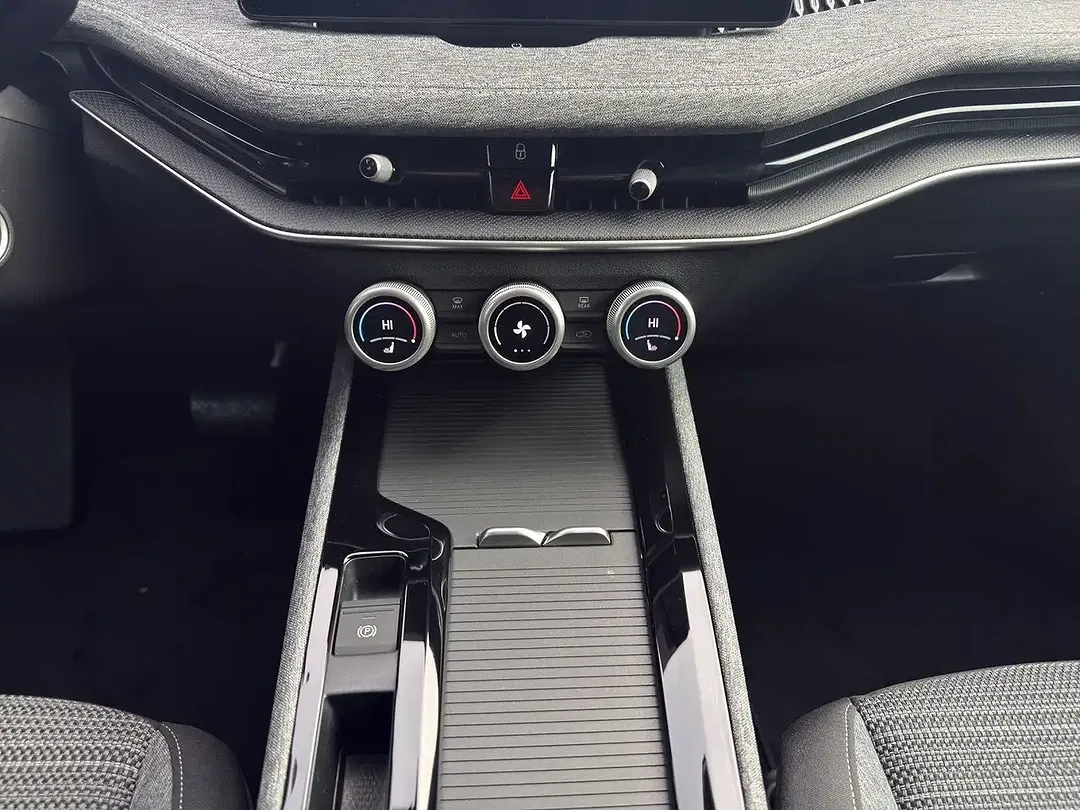 Skoda Superb - Thumbnail 8