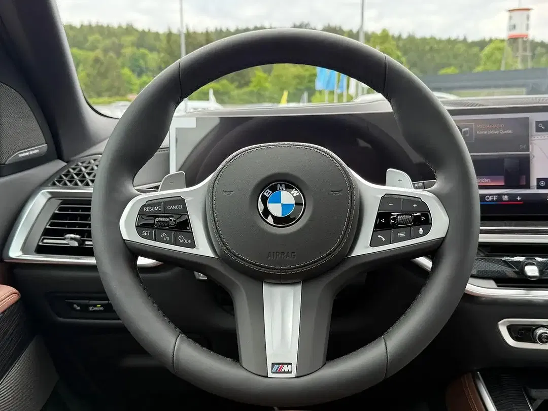 BMW X5 - Thumbnail 12