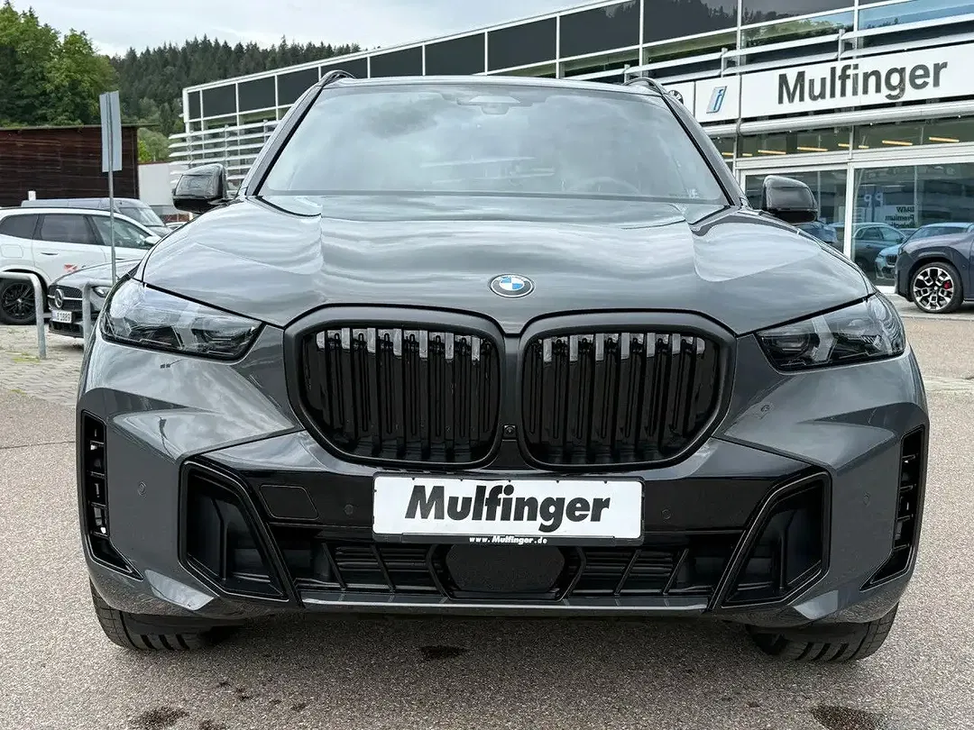 BMW X5 - Thumbnail 2