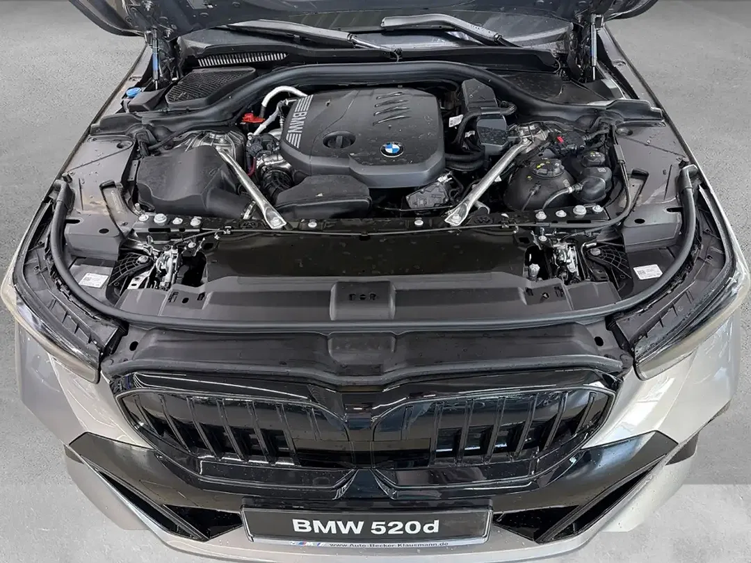 BMW 520 - Thumbnail 14