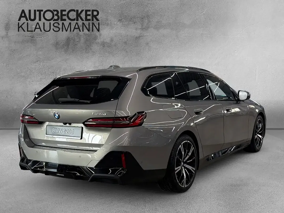 BMW 520 - Thumbnail 2