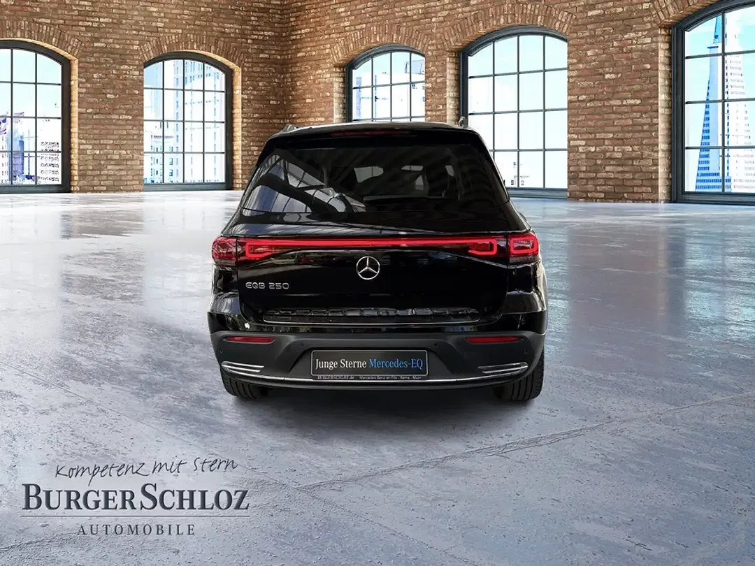 Mercedes-Benz EQB 250 - Thumbnail 6