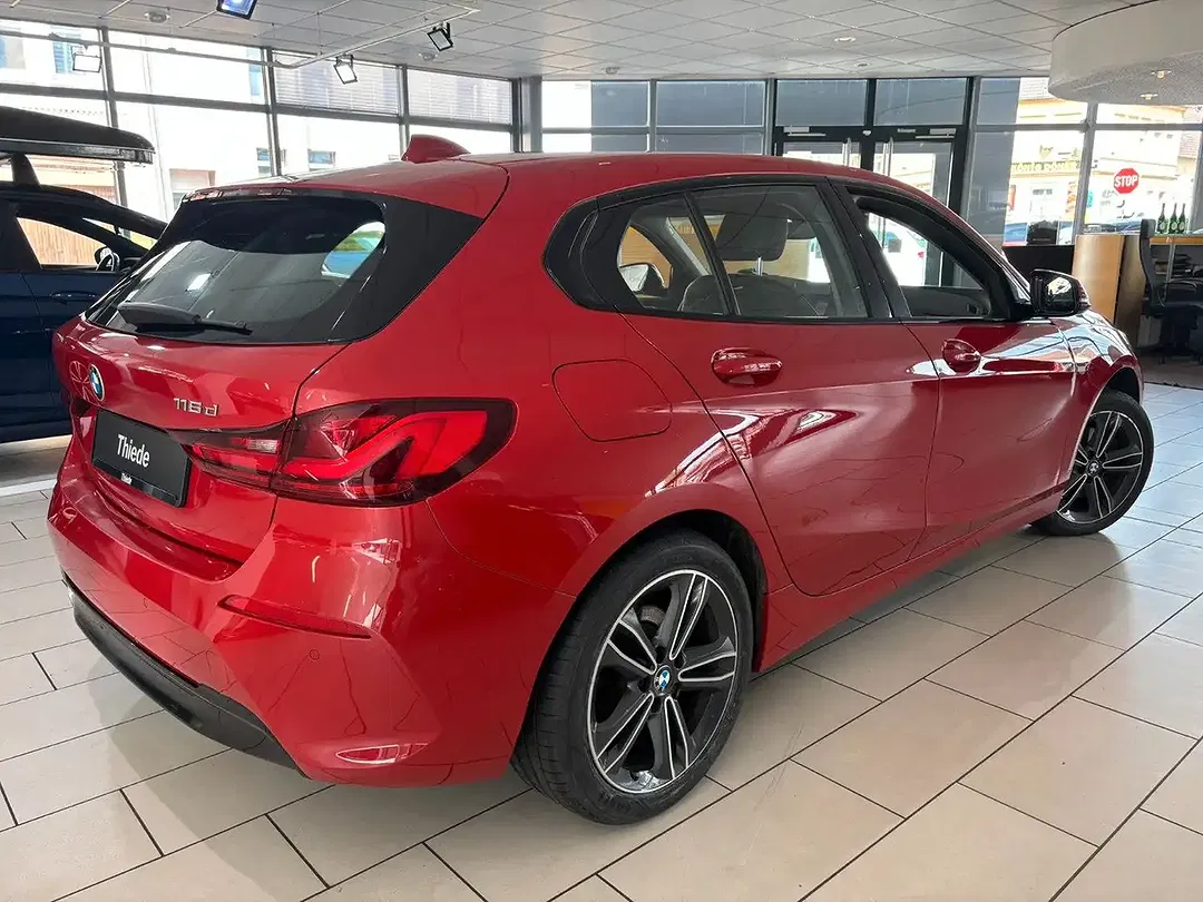 BMW 116 - Thumbnail 6