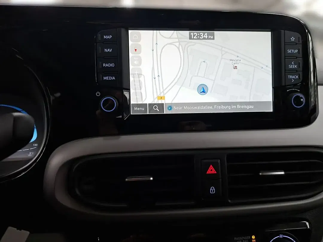 Hyundai i10 - Thumbnail 9