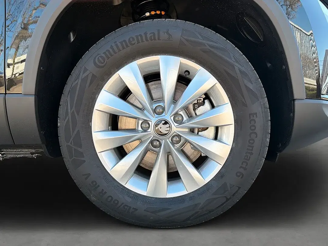 Skoda Karoq - Thumbnail 13