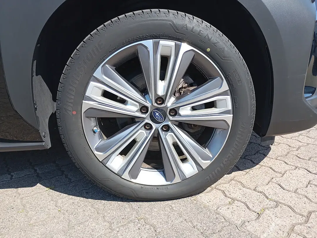Subaru Solterra - Thumbnail 6