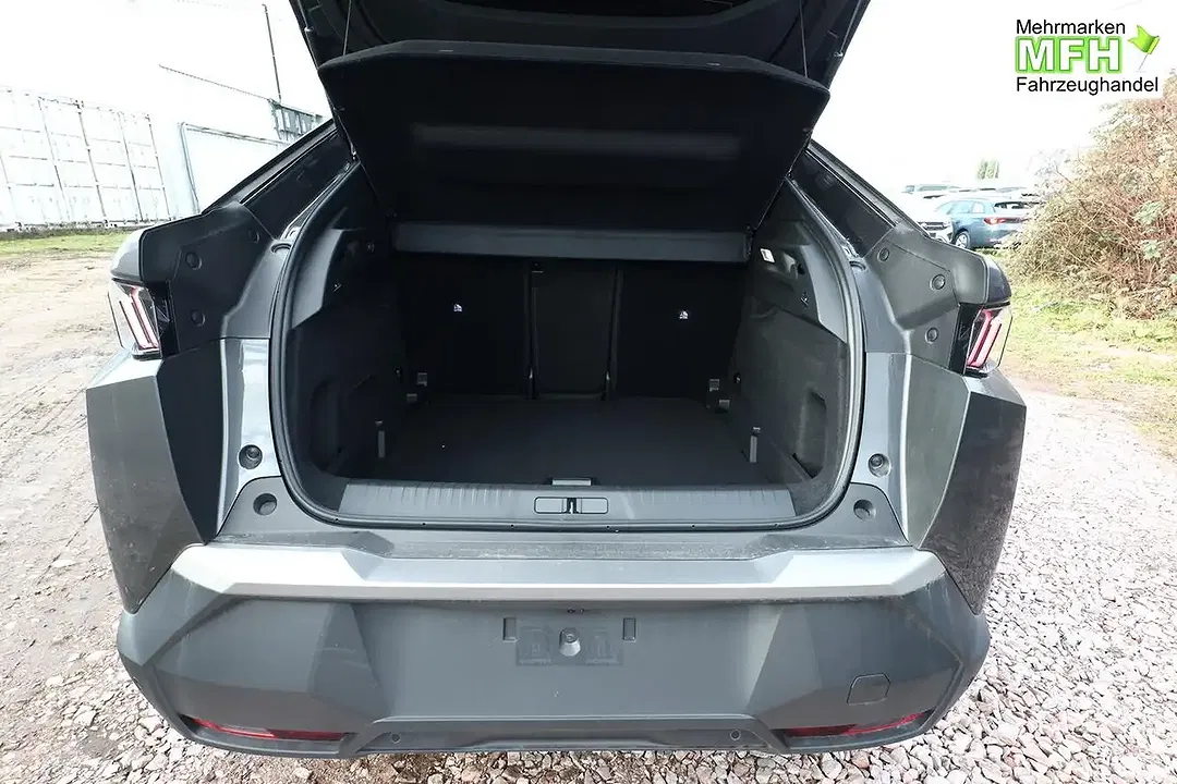 Peugeot 3008 - Thumbnail 10