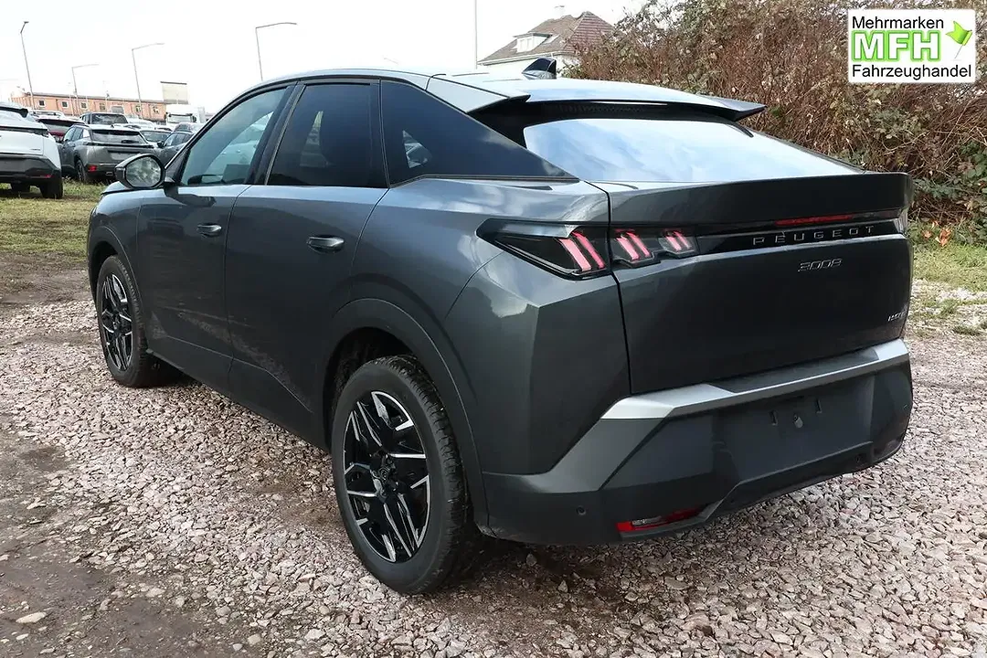 Peugeot 3008 - Thumbnail 3