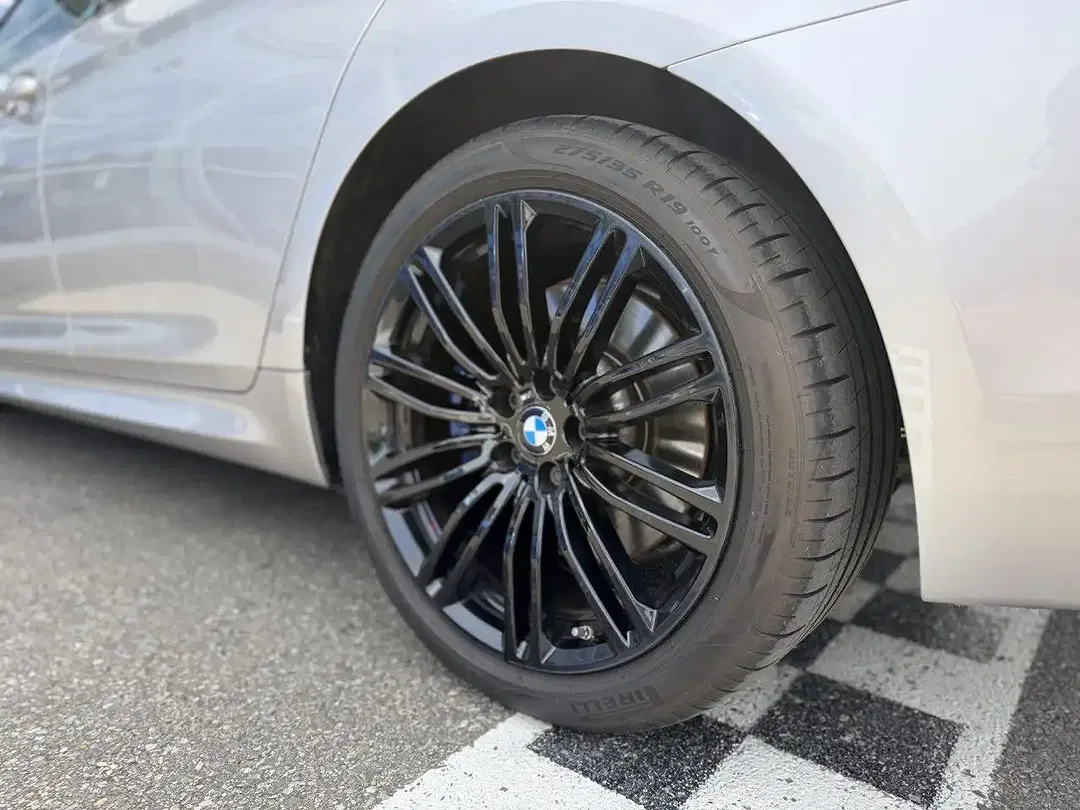 BMW 530 - Thumbnail 8