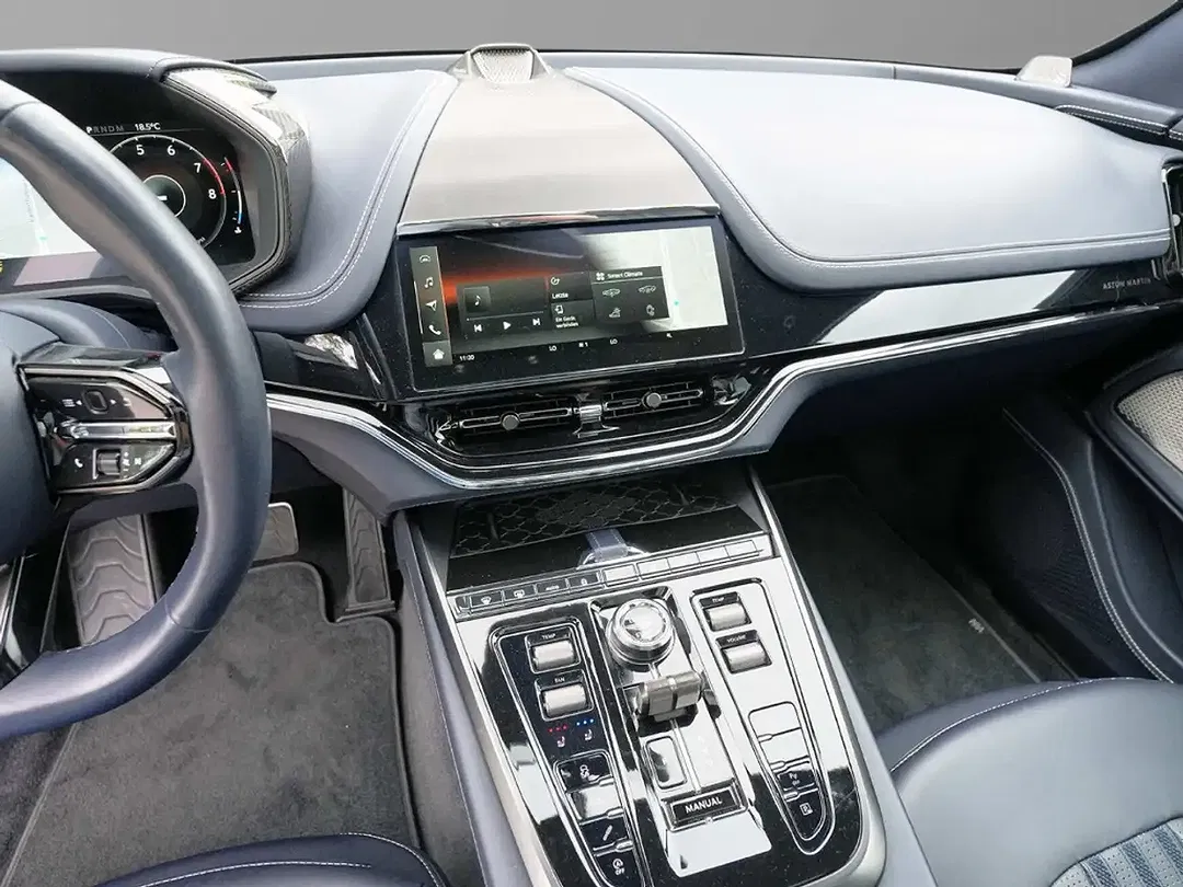 Aston Martin DBX - Thumbnail 24