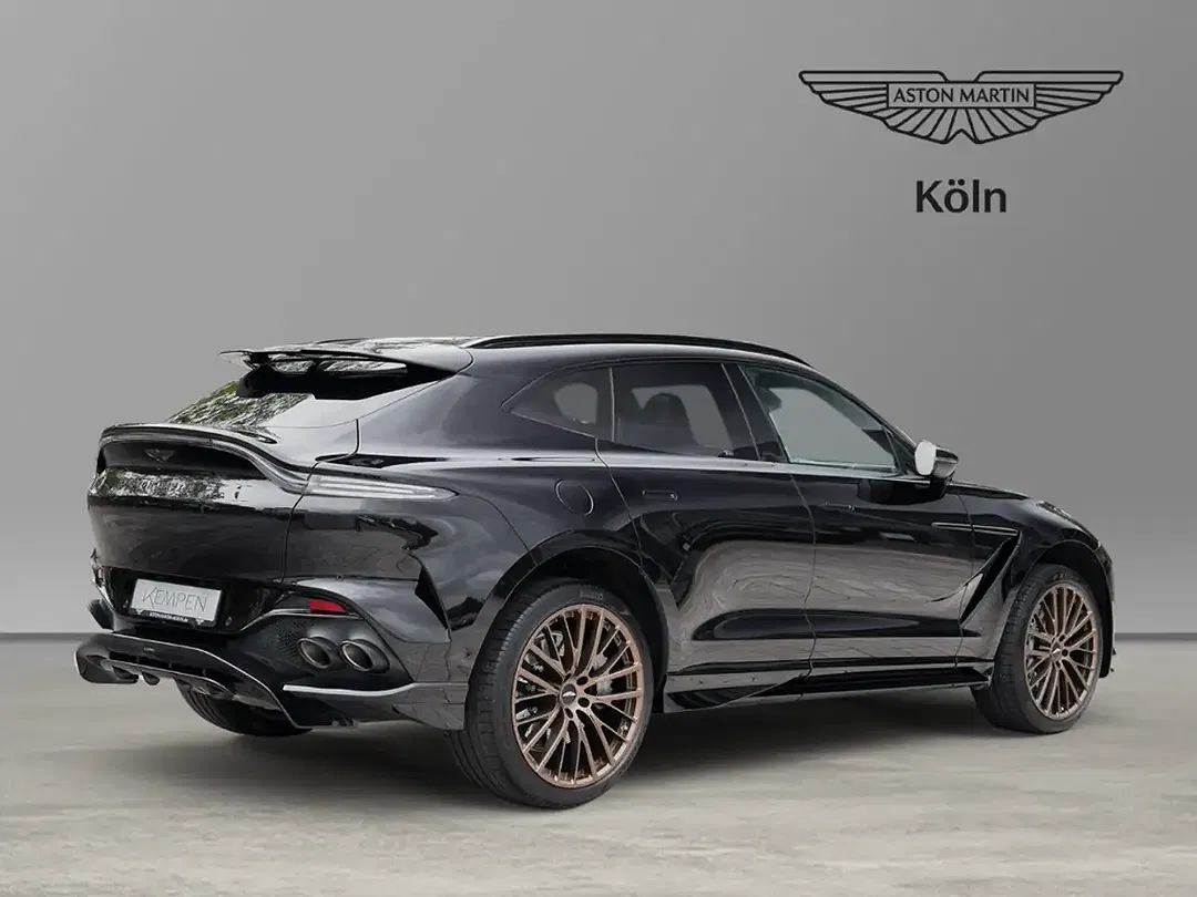 Aston Martin DBX - Thumbnail 4