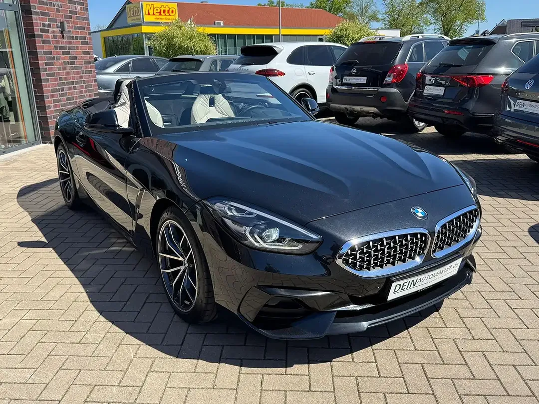 BMW Z4 - Thumbnail 11