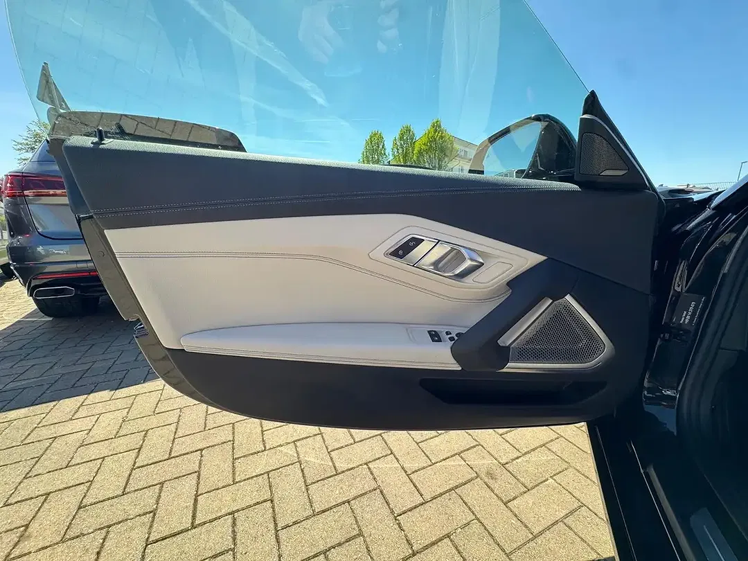 BMW Z4 - Thumbnail 15