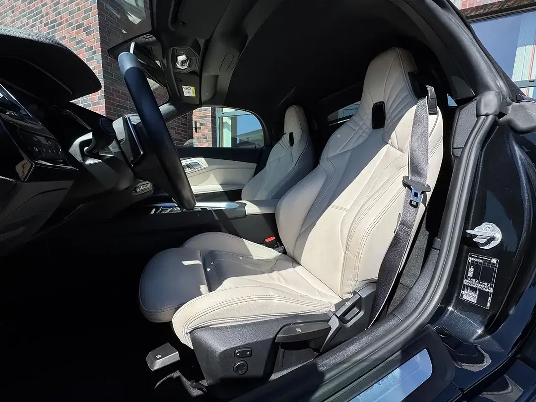 BMW Z4 - Thumbnail 17