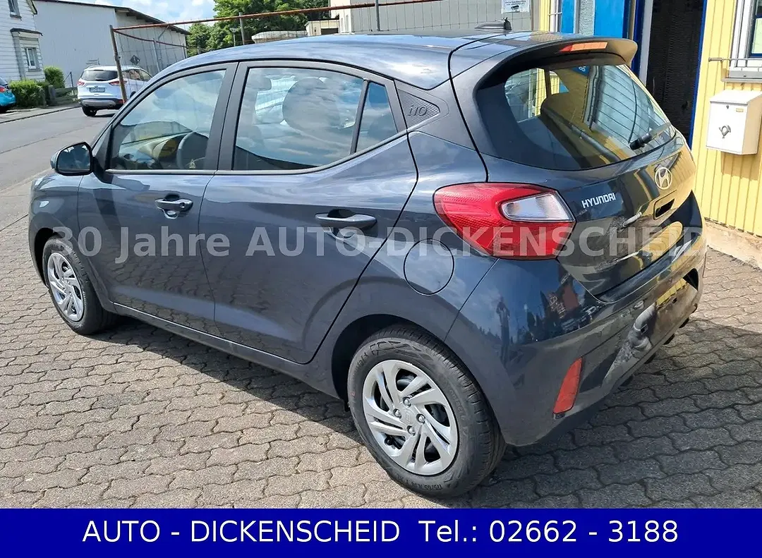 Hyundai i10 - Thumbnail 3