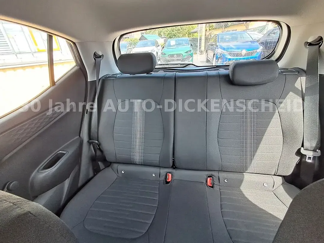 Hyundai i10 - Thumbnail 7
