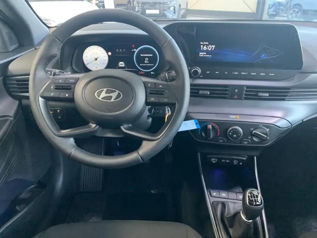 Hyundai i20 - Thumbnail 11