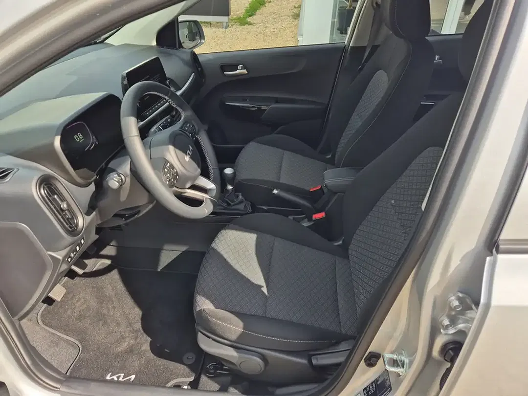Kia Picanto - Thumbnail 8