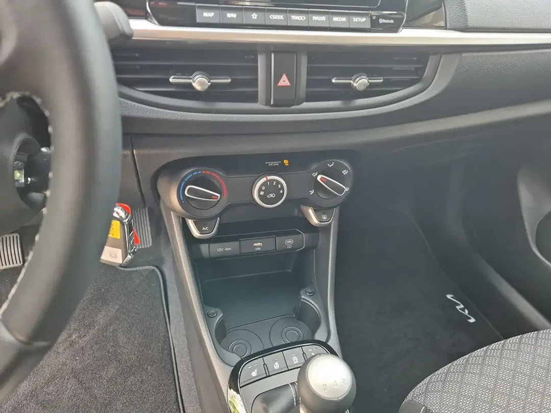 Kia Picanto - Thumbnail 9