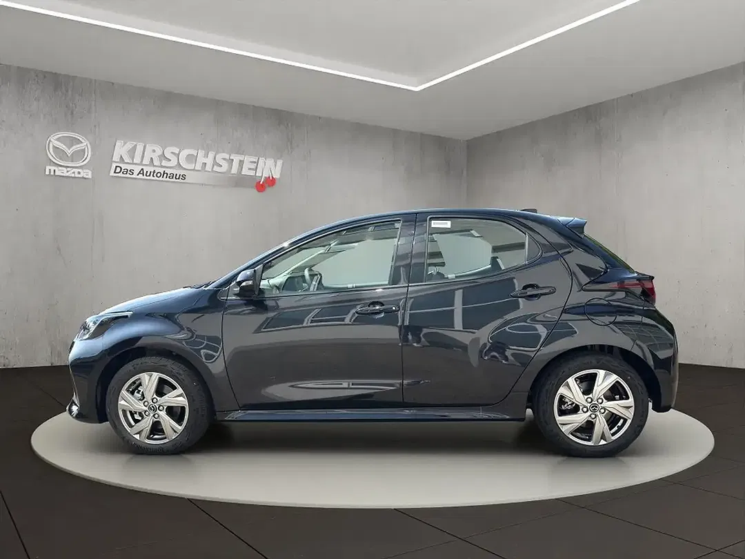 Mazda 2 - Thumbnail 2